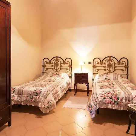 Traditional By Villagrancanaria *