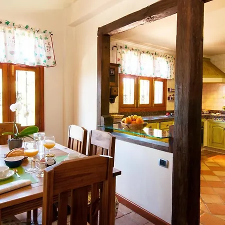 Traditional By Villagrancanaria Villa Arucas