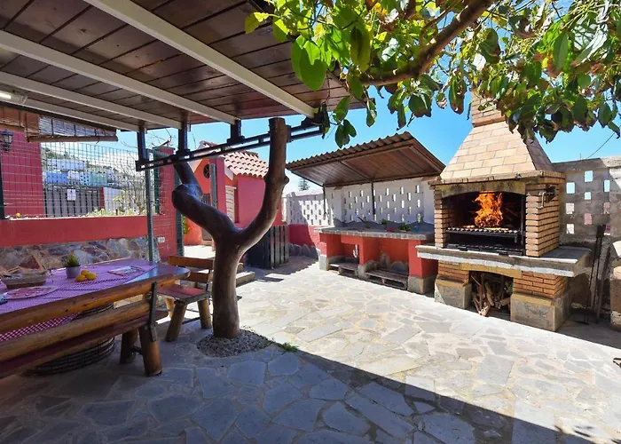Traditional By Villagrancanaria Villa *