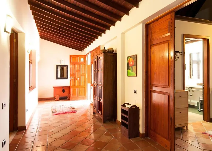 Traditional By Villagrancanaria * Arucas