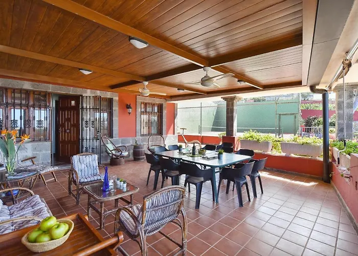 Traditional By Villagrancanaria Villa *